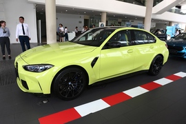 2021款宝马M3 四门轿车 雷霆版