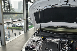 2022款奔驰 CLA 200 猎跑车