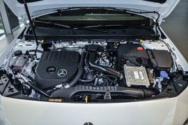 2022款奔驰 CLA 200 猎跑车