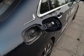 2021款奔驰 E 350 e L 插电式混合动力运动轿车