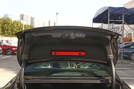 2022款沃尔沃S90 B5 智远豪华版