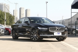 2022款沃尔沃S90 B5 智远豪华版