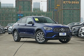 2022款奔驰 GLC 260 4MATIC 轿跑SUV