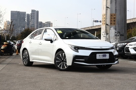 2022款丰田雷凌 185T CVT运动版