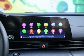 2022款现代伊兰特 240TGDi 黑骑士限量版