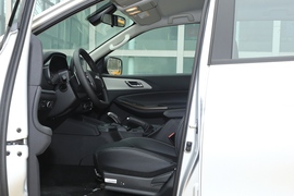 2022款江铃域虎7 2.0T自动柴油四驱舒享型标轴