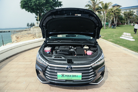 2022款比亚迪宋MAX DM-i 105KM 行政版