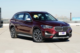 2022款宝马X1 xDrive25Li 尊享型