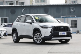 2022款丰田卡罗拉锐放 2.0L 豪华版