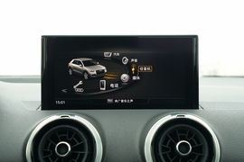 2022款奥迪 Q2L e-tron 纯电智享型