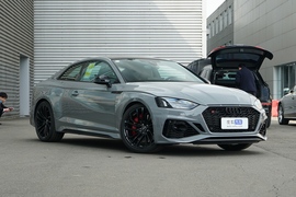 2022款奥迪RS 5 2.9T Coupe 黑曜版