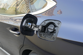 2021款雷克萨斯LS 500h 卓越版