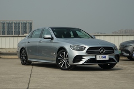 2022款奔驰E 350 e L 插电式混合动力运动轿车 改款
