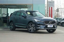 2022款沃尔沃XC60 T8 插电混动 四驱智远豪华版 改款