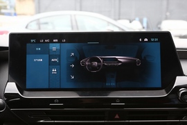 2022款雪铁龙凡尔赛C5 X 1.6T 领不凡 虎年开门红版