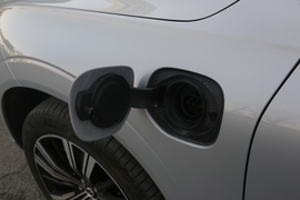 2022款沃尔沃XC60新能源 T8 插电混动 四驱智雅豪华版 改款