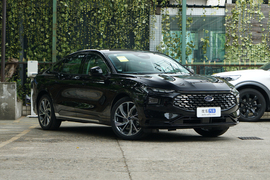 2022款福特蒙迪欧 EcoBoost 245 至尊型