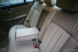奔驰E300