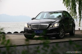 奔驰E300