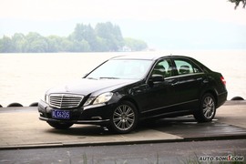 奔驰E300