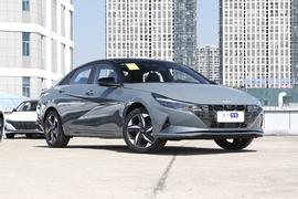 2022款现代伊兰特 240TGDi DCT TOP旗舰版
