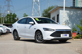 2021款比亚迪秦PLUS DM-i 120KM 尊贵型