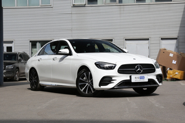 2022款奔驰E 350 e L 插电式混合动力运动轿车 改款