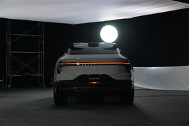 2022款 路特斯 ELETRE 600km 基本型