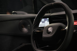 2022款 路特斯 ELETRE 600km 基本型