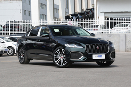 2022款捷豹XFL 2.0T P250 两驱尊享豪华版