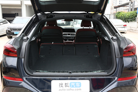 行李箱空间