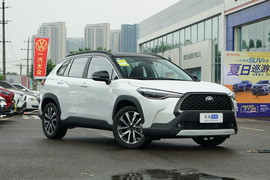 2022款丰田卡罗拉锐放 2.0L 旗舰版