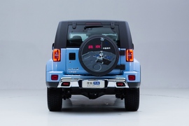 2023款北京BJ40 2.0T 自动四驱城市猎人版至尊型