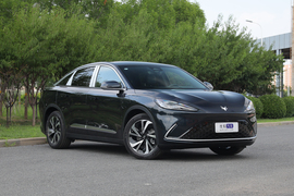 2021款极狐 阿尔法S 525S 175kW