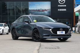 2022款马自达3 昂克赛拉 2.0L 自动质睿黑曜版