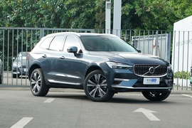 2023款沃尔沃XC60 T8 长续航四驱智雅豪华版
