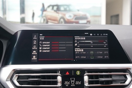 2023款宝马M4双门轿跑车 雷霆版