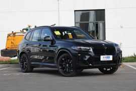 2022款宝马X3  xDrive30i 尊享型 M曜夜套装 改款二