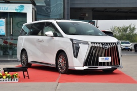 2023款传祺M8 宗师系列 双擎 御尊