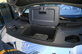 2022款极氪 ZEEKR 009 WE版