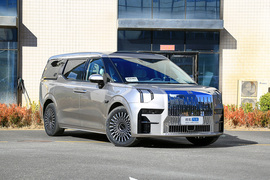 2022款极氪 ZEEKR 009 WE版