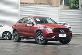 2023款奔驰GLC 260 4MATIC 轿跑SUV