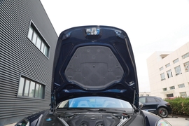 2023款保时捷Panamera 4 E-Hybrid 行政加长版 2.9T