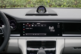 2023款保时捷Panamera 4 E-Hybrid 行政加长版 2.9T
