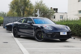 2023款保时捷Panamera 4 E-Hybrid 行政加长版 2.9T