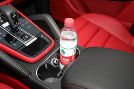 2023款保时捷Cayenne E-Hybrid 2.0T
