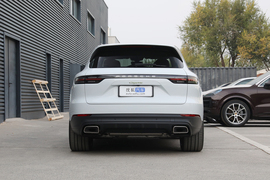 2023款保时捷Cayenne E-Hybrid 2.0T