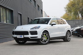 2023款保时捷Cayenne E-Hybrid 2.0T