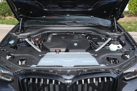 2022款宝马X3 xDrive30i 领先型 M曜夜套装 改款二