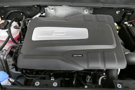 2023款奔腾T77 1.5T 自动尊享型